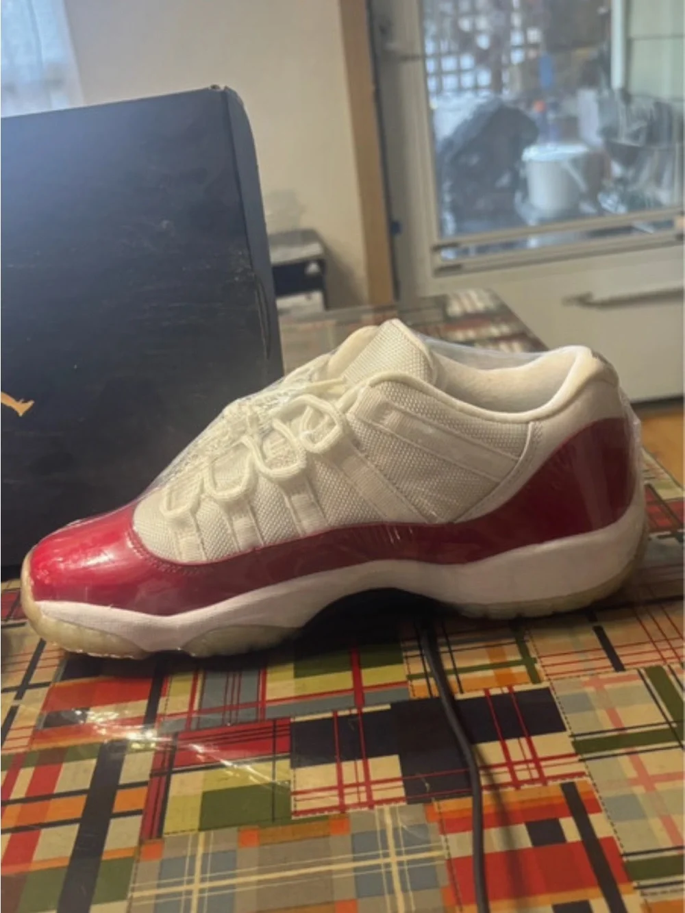 Y Jordan 11 Retro 2016 Low Cherry Size 6.5